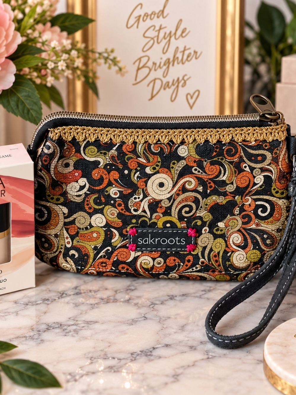 Sakroots Artist Circle Large Smartphone Crossbody Wristlet